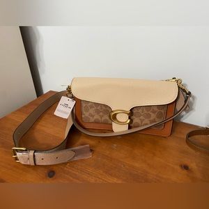 Coach, New/Never Used, Small size hand bag w/ shoulder strap